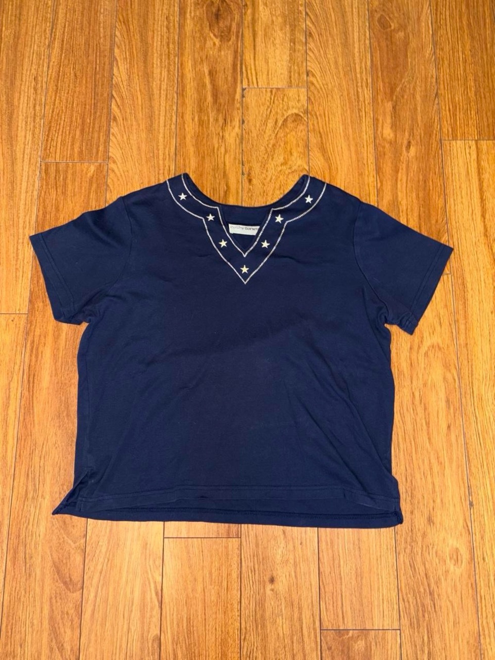 Vintage v neck tee with embroidered star design